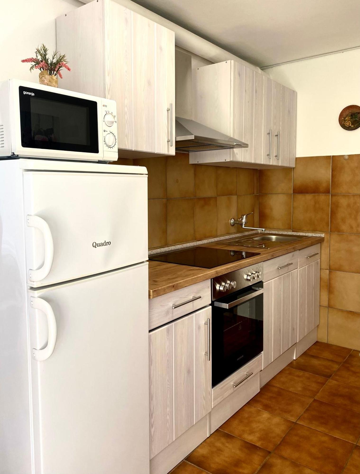 E & E Apartment เมดูลิน ภายนอก รูปภาพ
